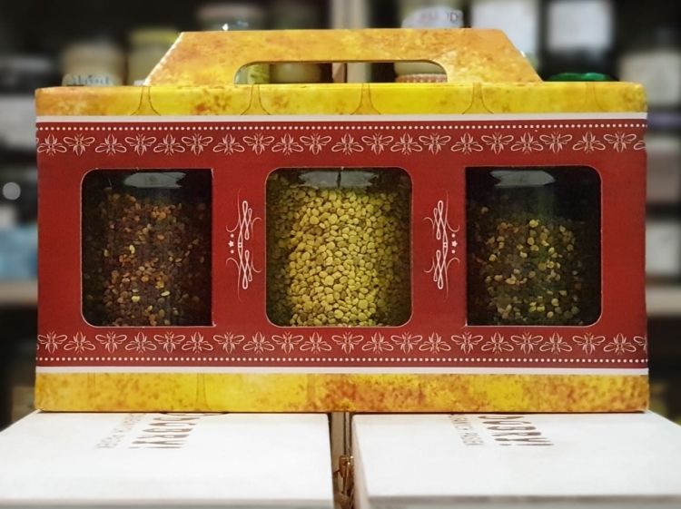 Bukiet pyłków kwiatowych w kartoniku (76,50 zł łącznie z opakowaniem)