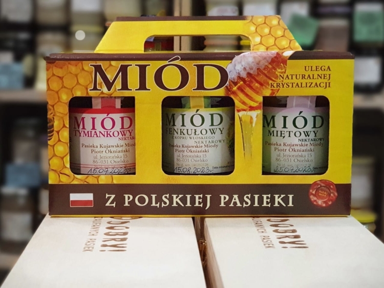 Miody z upraw ziół na Kujawach: tymiankowy, fenkułowy i miętowy. Cena zestawu: 168,53 zł