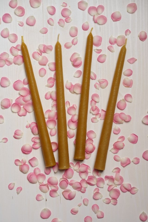 Zestaw 4 świec stołowych ze 100% wosku pszczelego